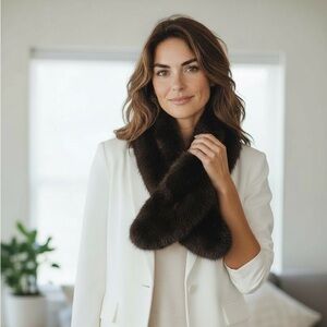 Vintage 1960s–70s Genuine Mink Fur Collar | 36.5” | Classic Brown